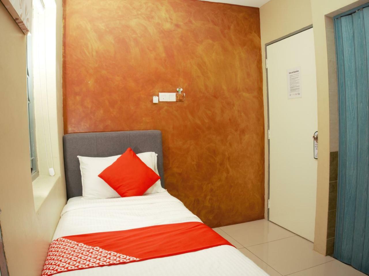 Oyo 90121 Summer House Bed & Cafe Kuala Lumpur Kültér fotó
